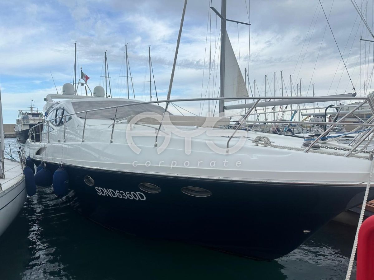 Alena 48 - foto 2 di 27
